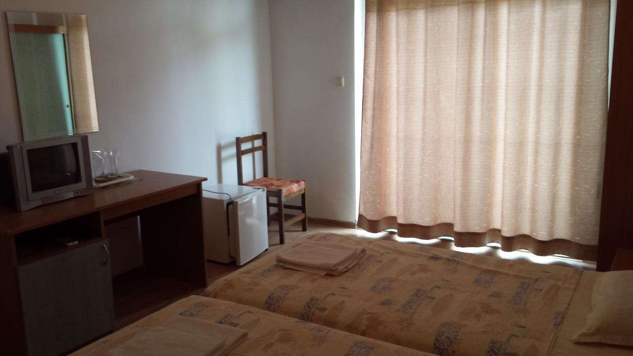 Hotel Diva Равда Екстер'єр фото
